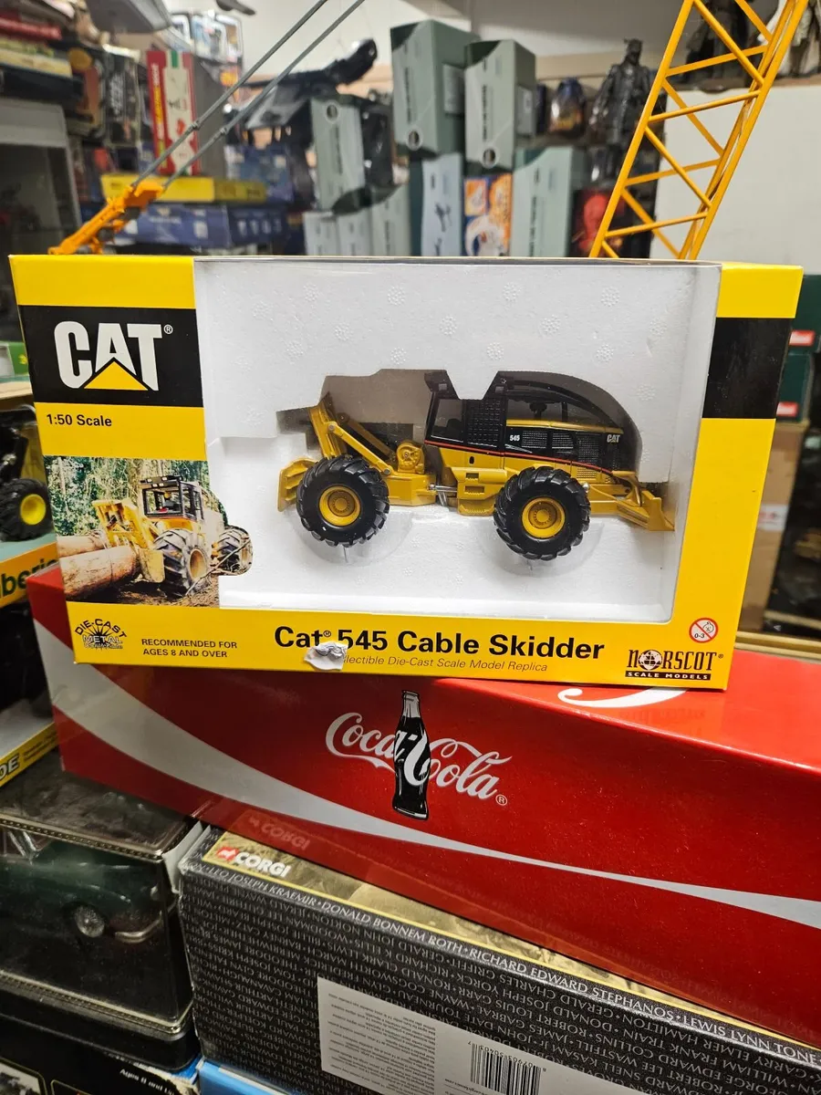 Corgi Norscot Caterpillar Log Skidder - Image 1