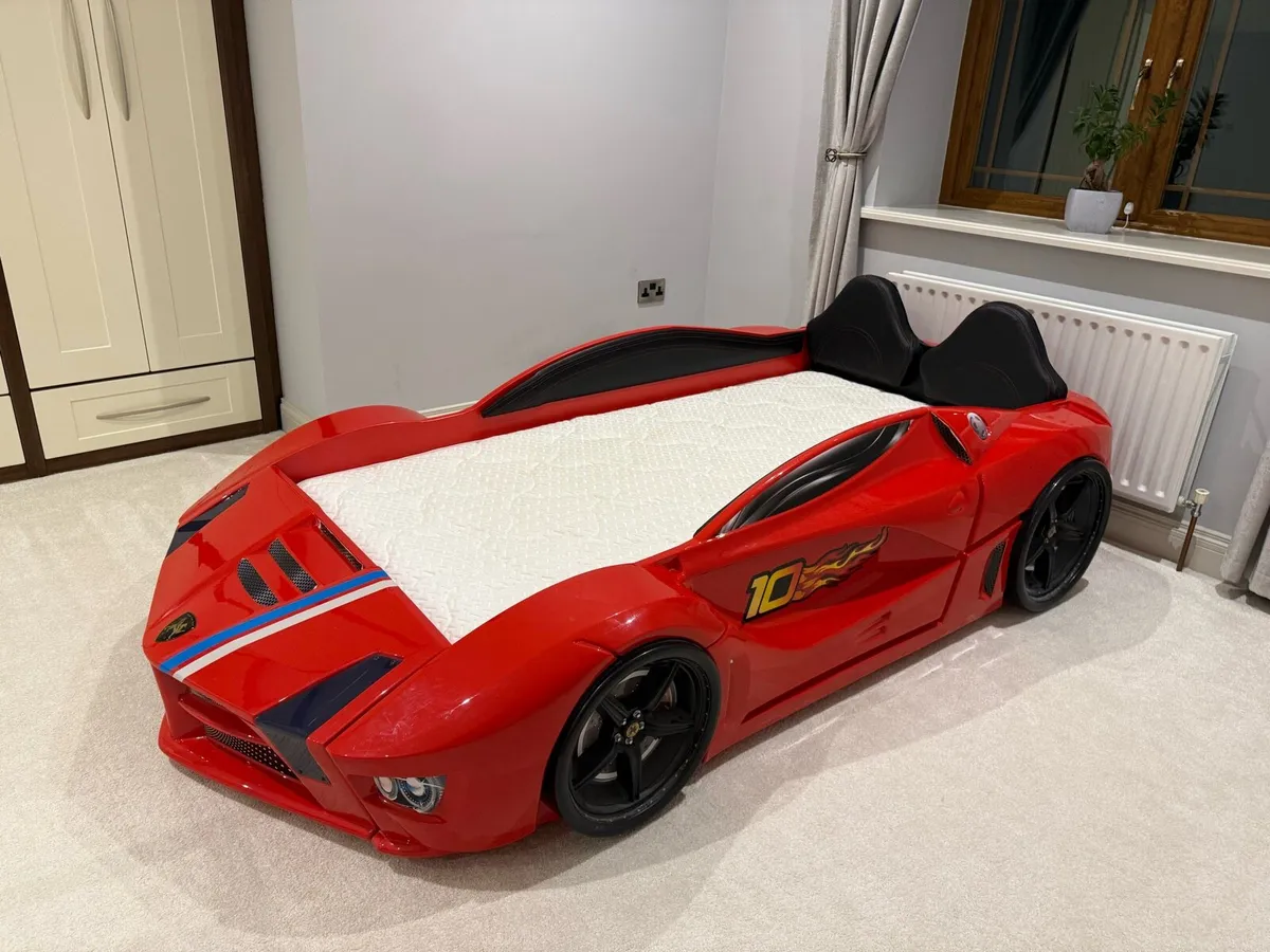 Kids sport car bed - Image 1