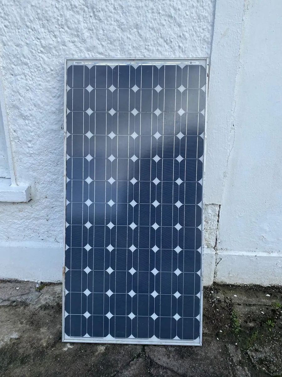 10 200w solar panels & inverter - Image 1
