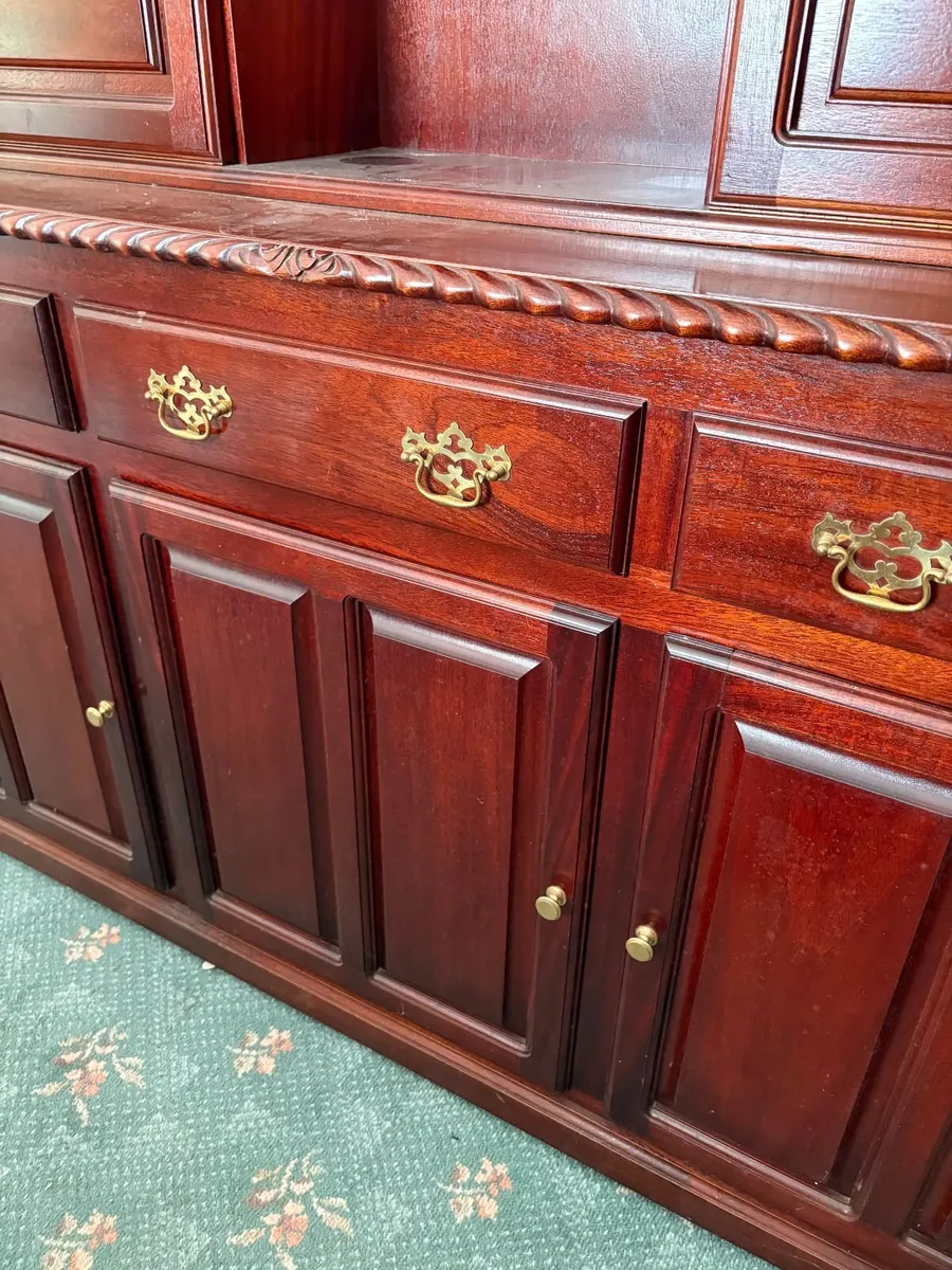Cabinet - Image 3