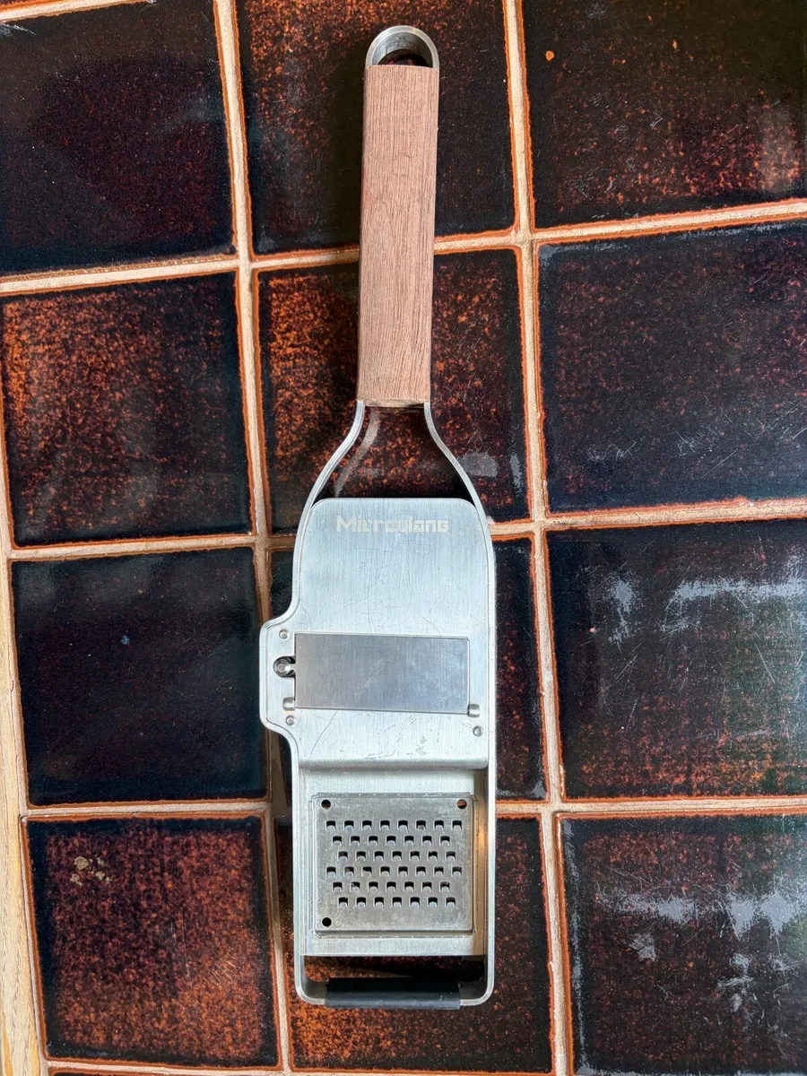 Microplane Adjustable Vegetable Slicer & Grater
