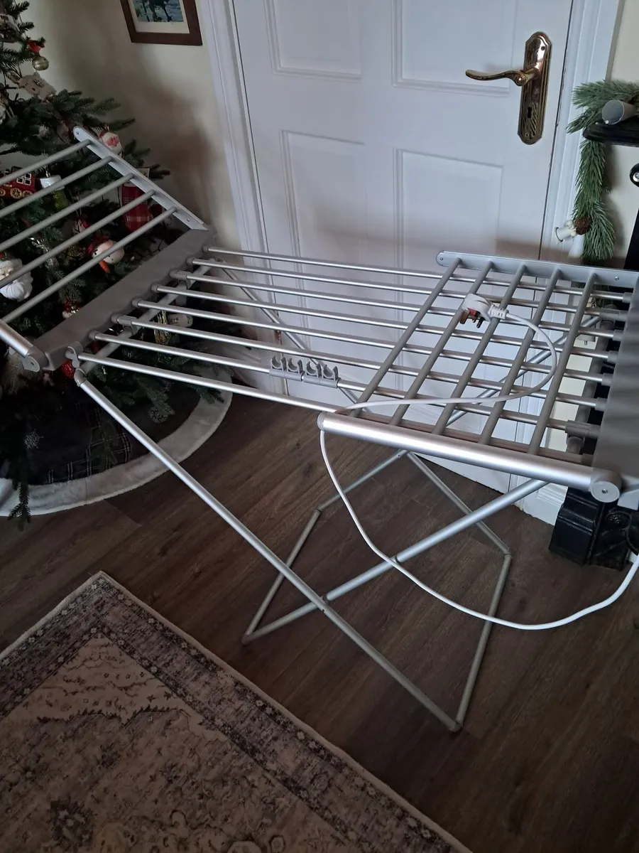 Electric clothes dryer - Image 1