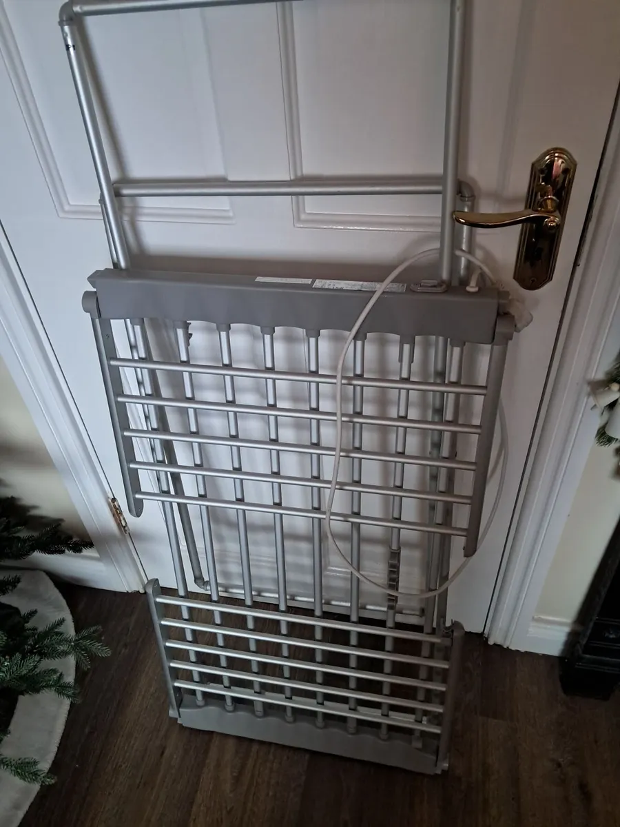 Electric clothes dryer - Image 2