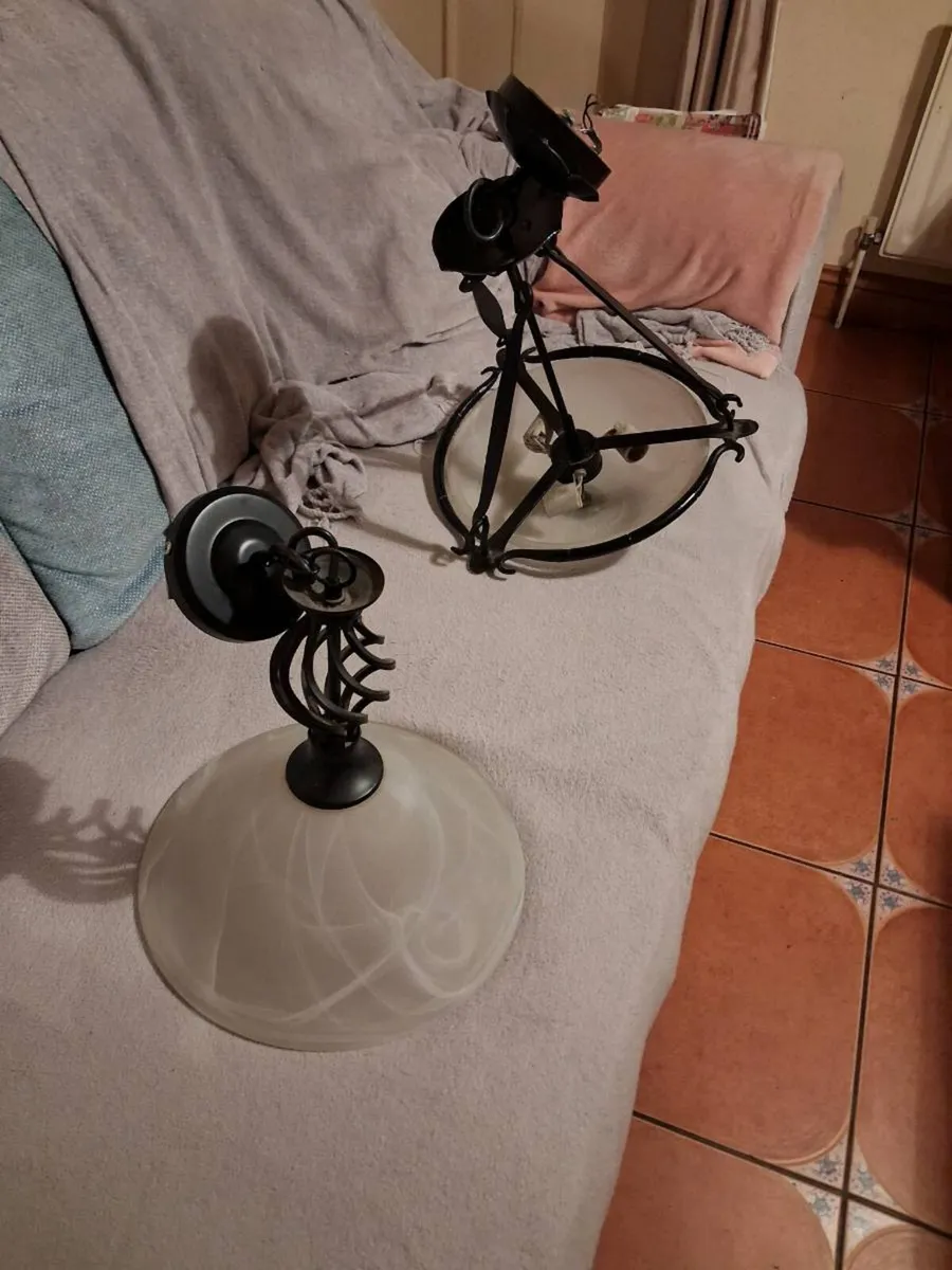 2 light fittings - Image 2