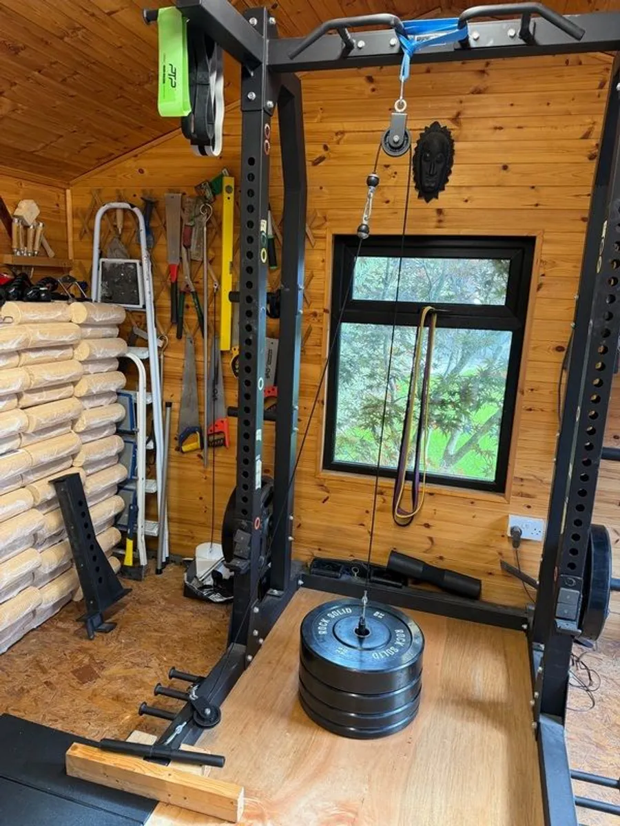 power rack with pulley system - Image 2
