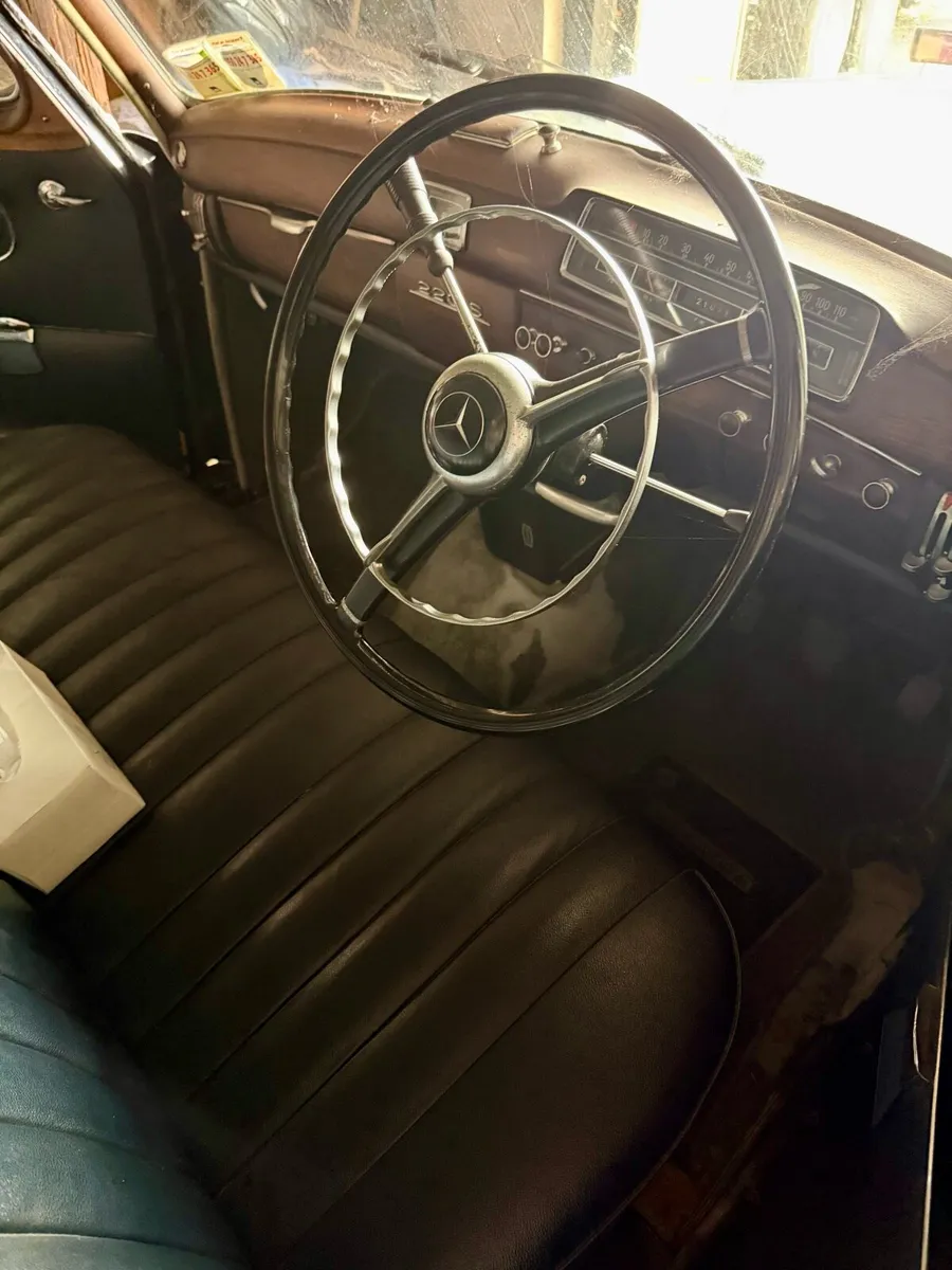 1958 Mercedes Ponton - Image 2