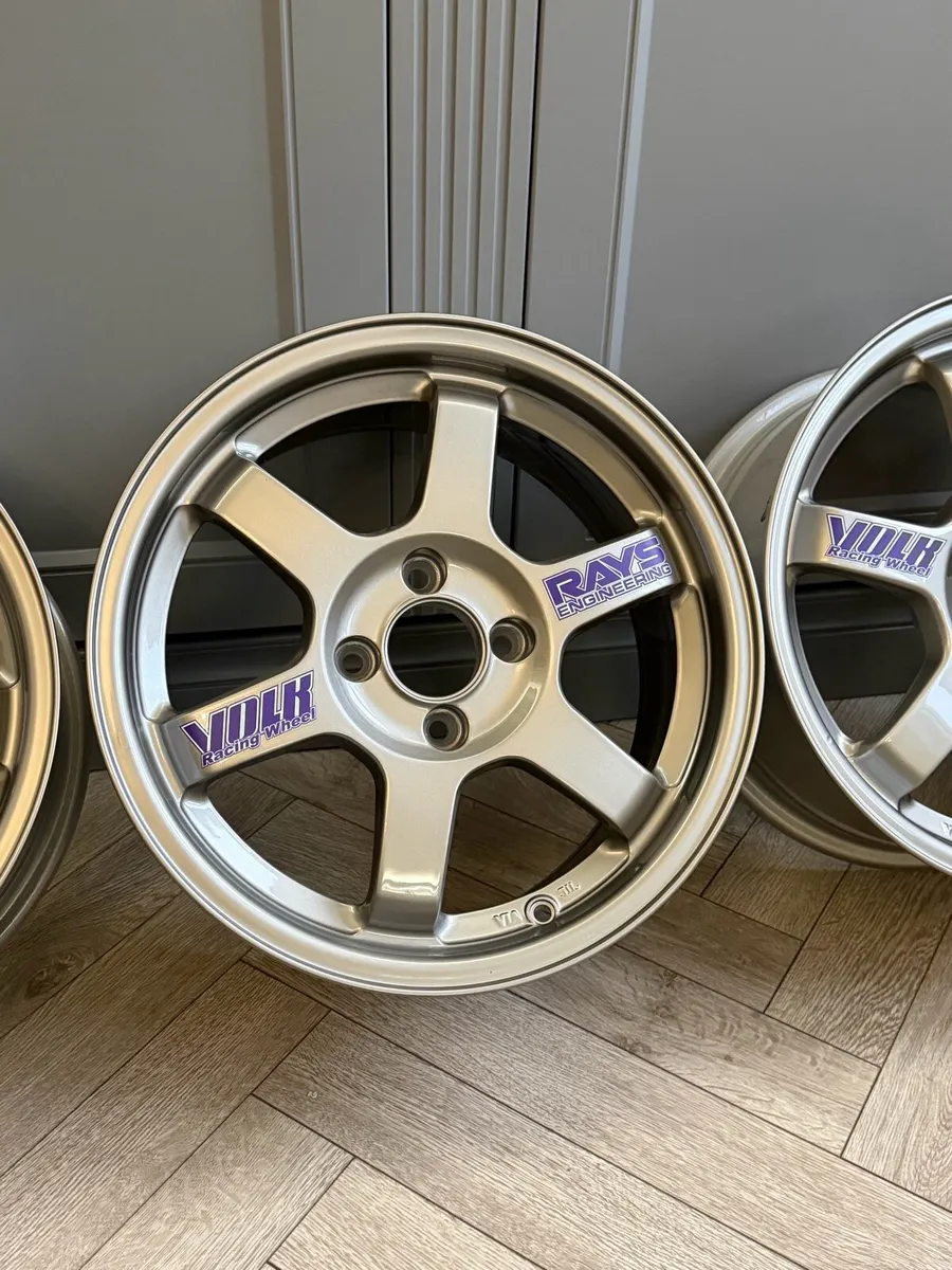 Alloy wheels rays TE37 4X100 15” - Image 2