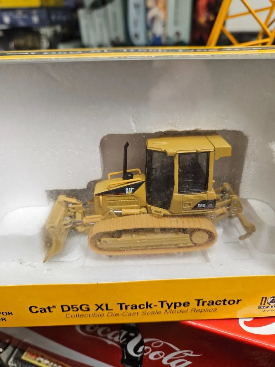 Corgi Norscot Caterpillar Bulldozer Tractor 1.50 - Image 2
