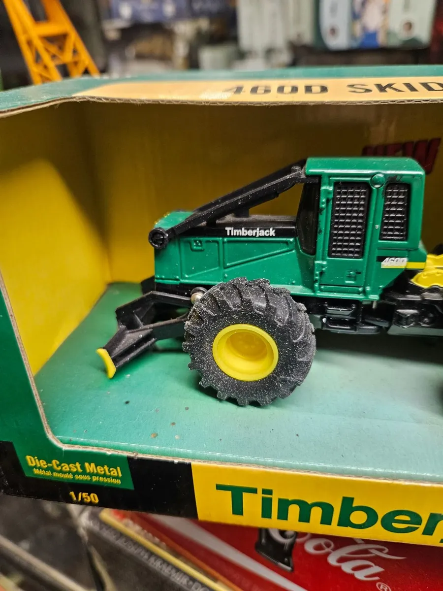 Britain's ERTL John Deere Log Skidder - Image 2