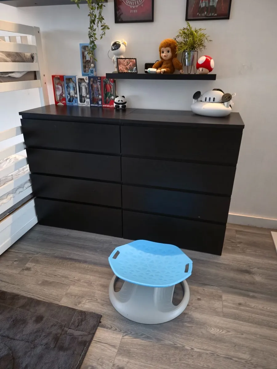 Chest of 4 drawers. 2 items for 60e - Image 2