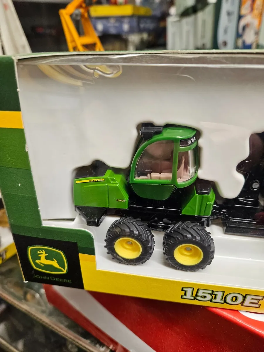 Corgi Siku John Deere Forestry Log Forwarder - Image 2