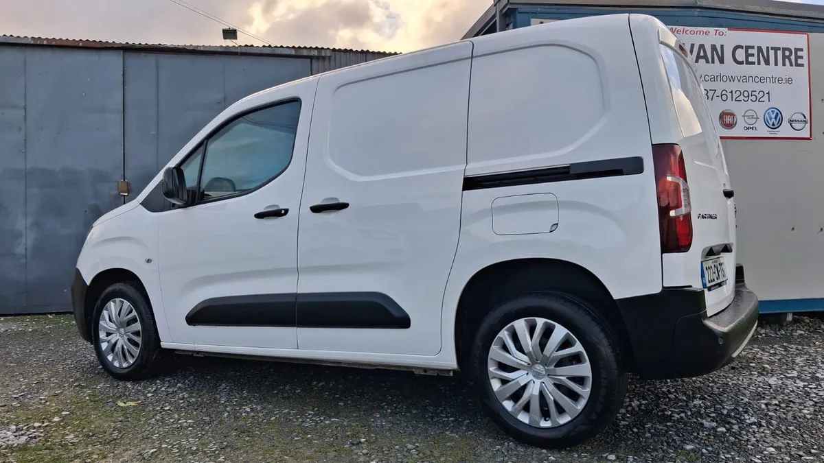 222 Peugeot Partner 1.5 blue hdi 100 Professional - Image 3