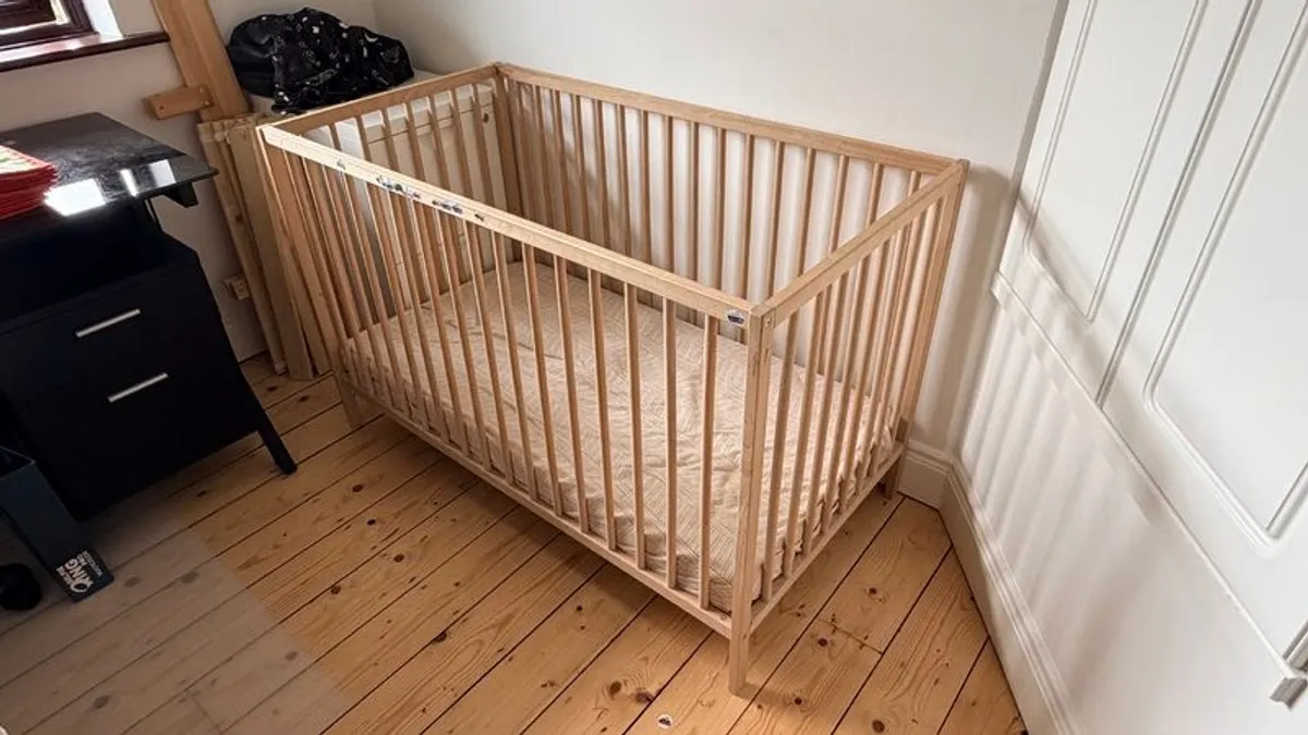 IKEA Sniglar cot with The Little Green Sheep mattress - Image 1