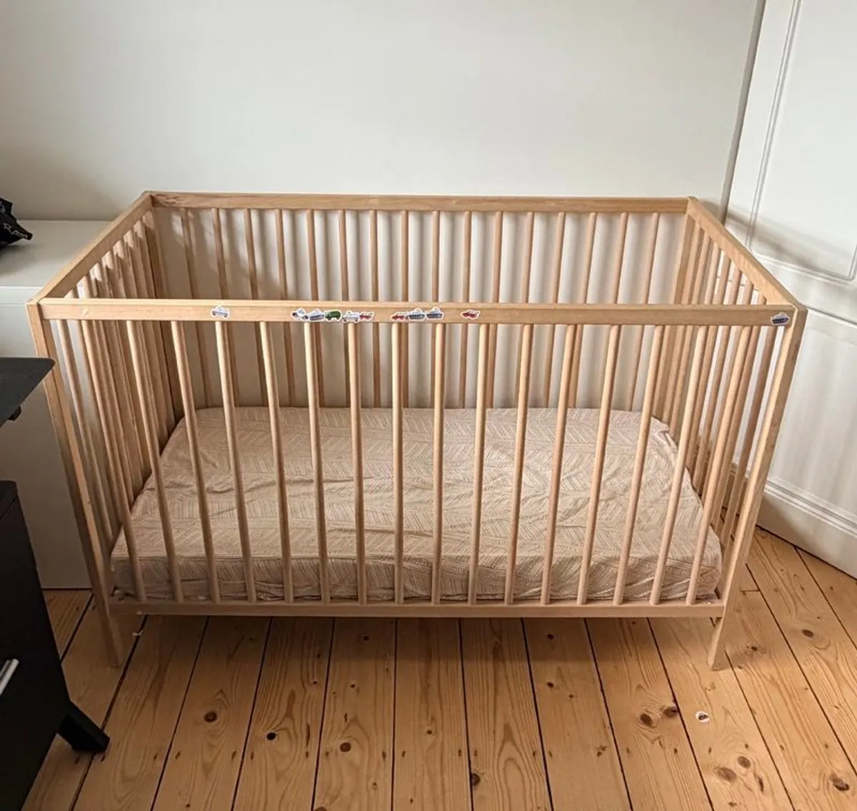 IKEA Sniglar cot with The Little Green Sheep mattress - Image 2