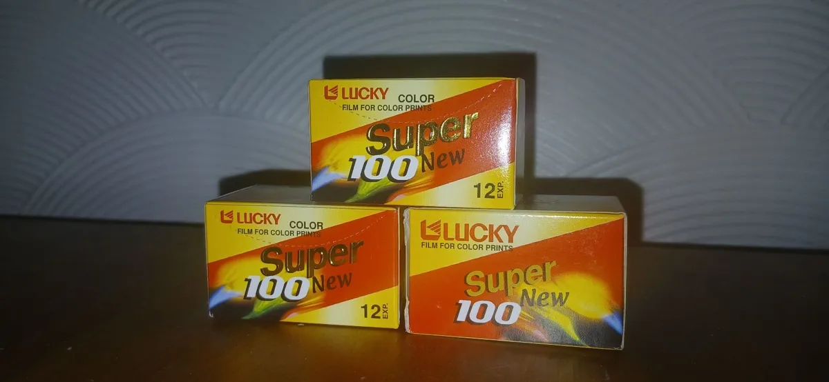 Lucky super colour 100