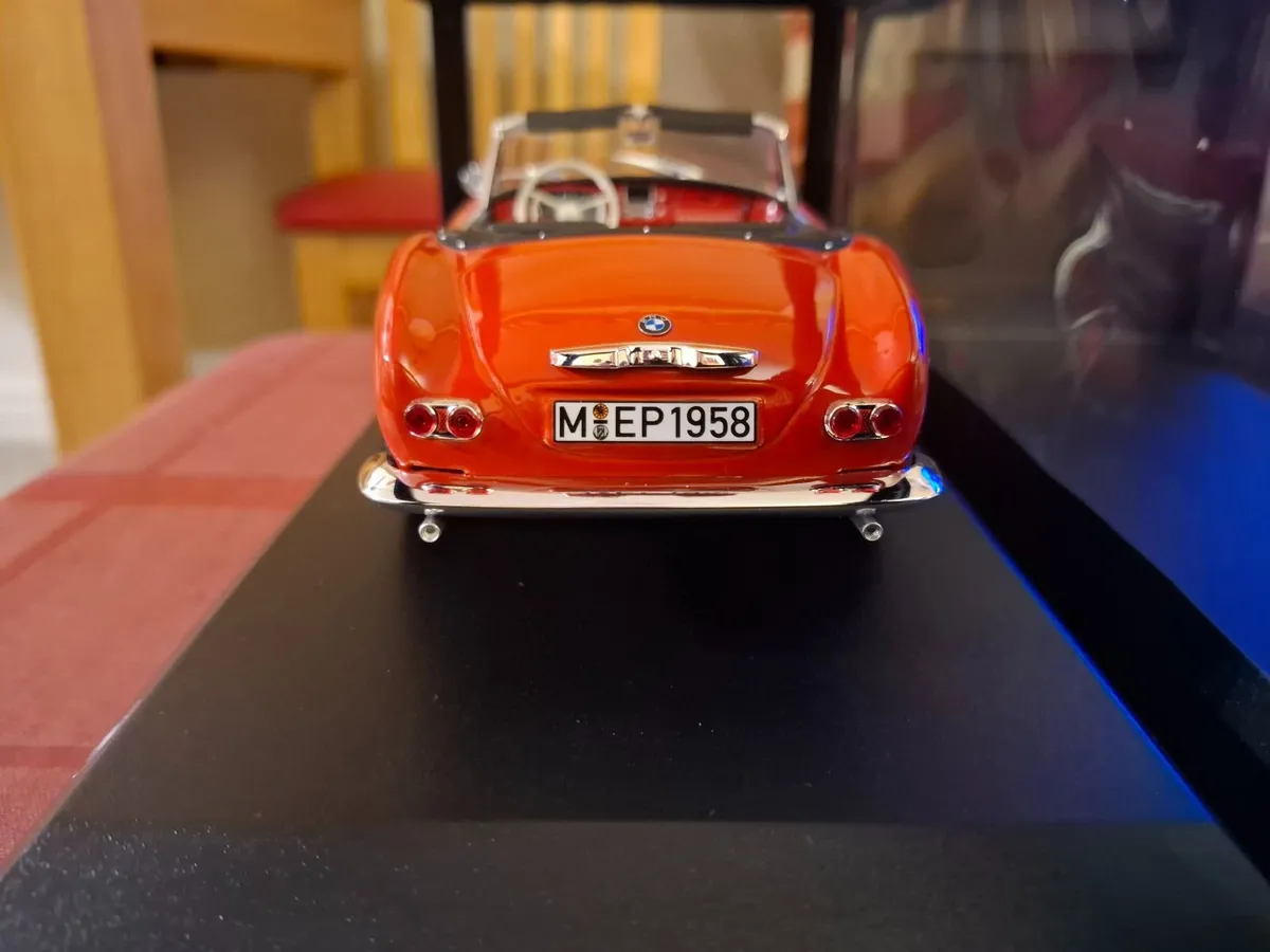 BMW 507 Cabriolet 1956 - BMW Dealer Edition - 1/18 - Image 3