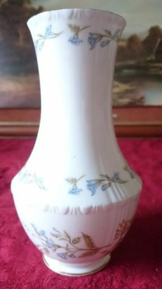 Royal Grafton England Canterbury Bone China Vase - Image 3