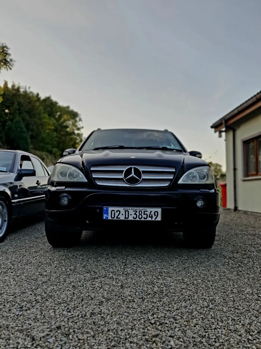 Mercedes-Benz Other 2002 - Image 3