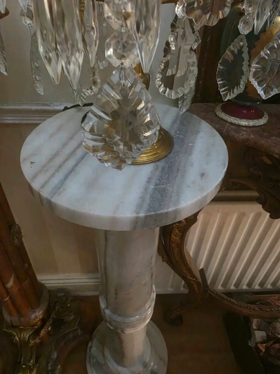 Marble pedestales - Image 4