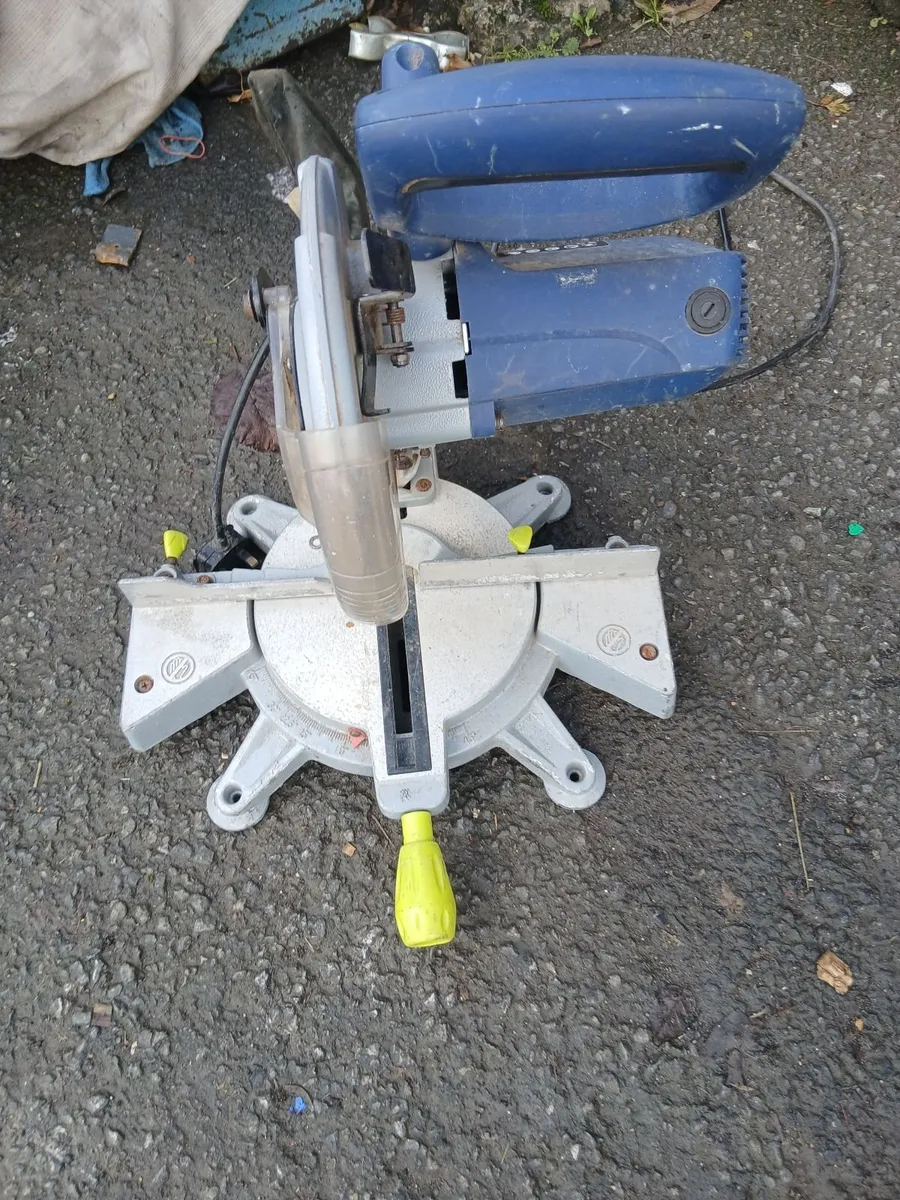 Chop saw working perfect priced 70e - Image 3