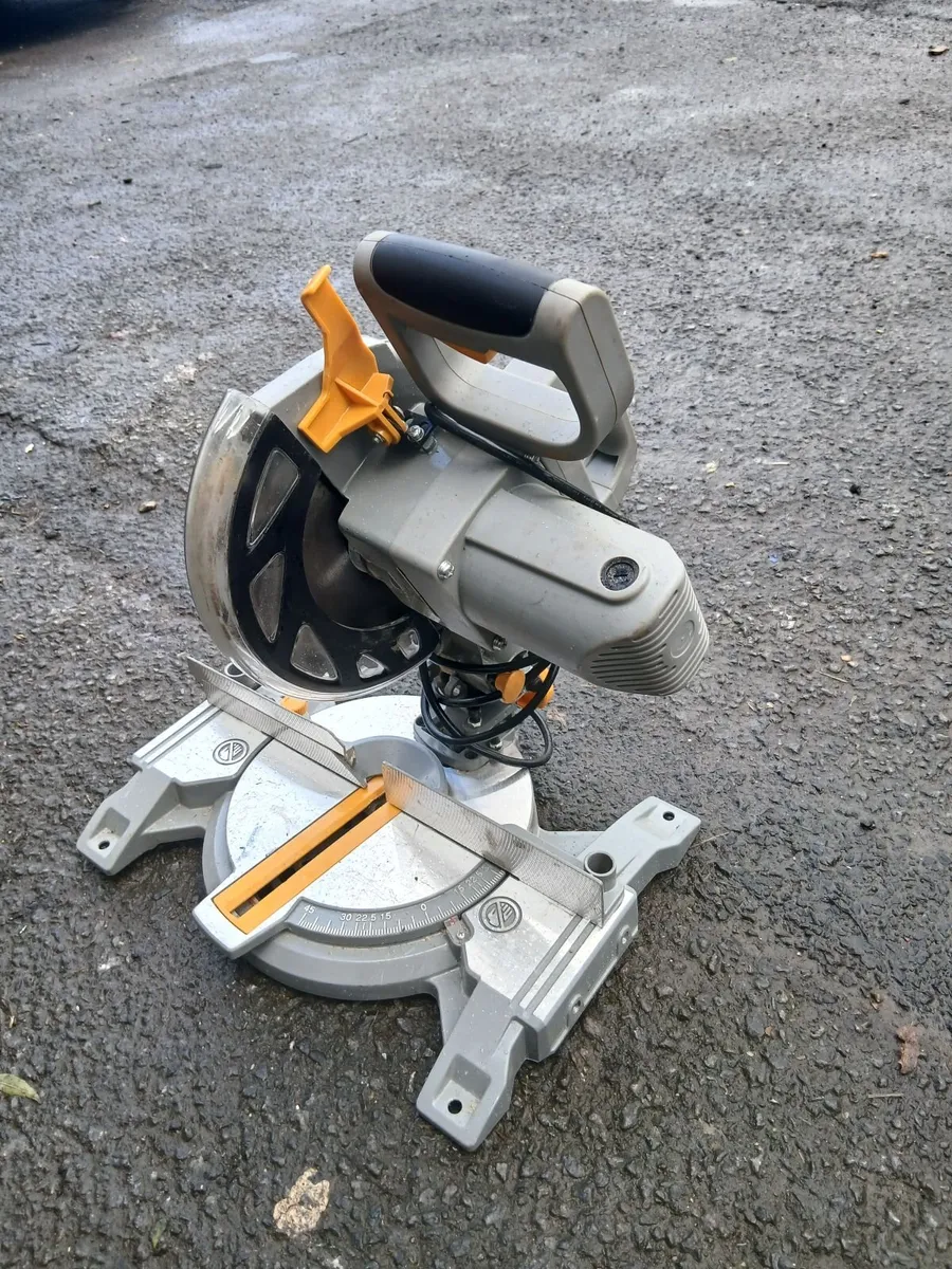 TiTAN chop saw working read about add - Image 2