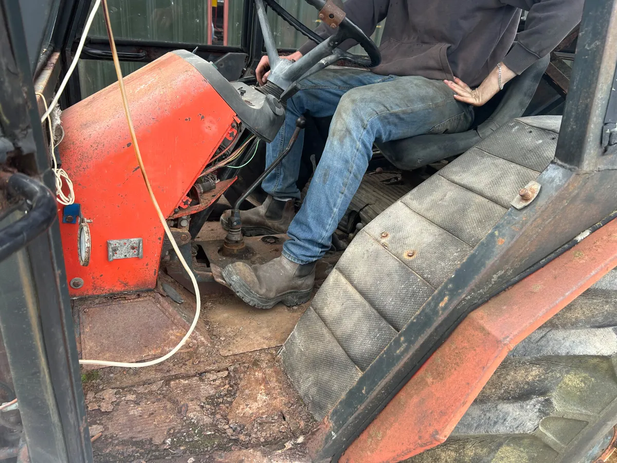 1985 Zetor 7011 2wd - Image 4