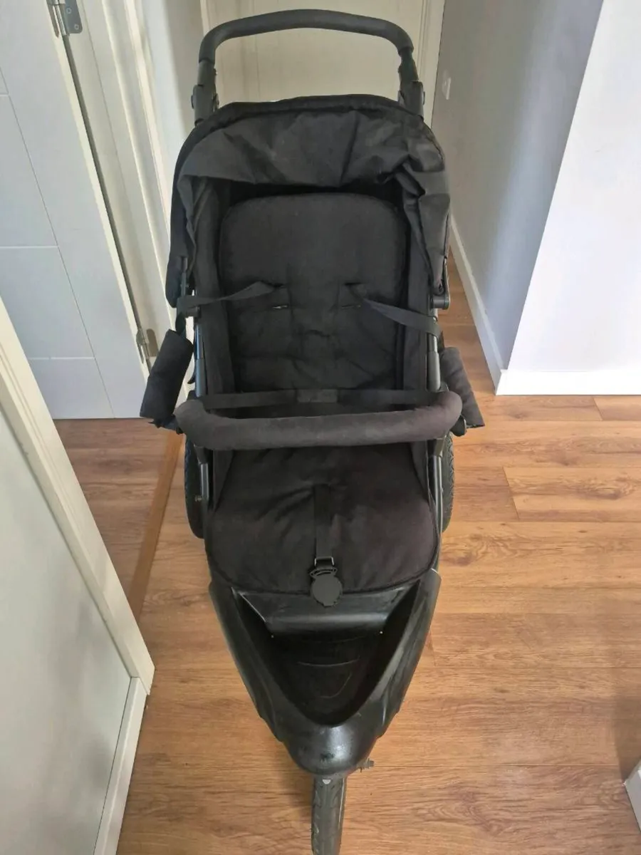 Stroller - Image 1