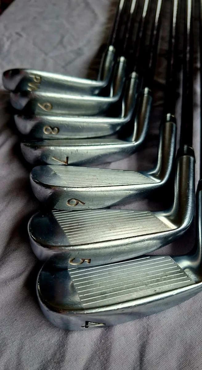 Graphite shaft Golf clubs 3-pw - Image 1