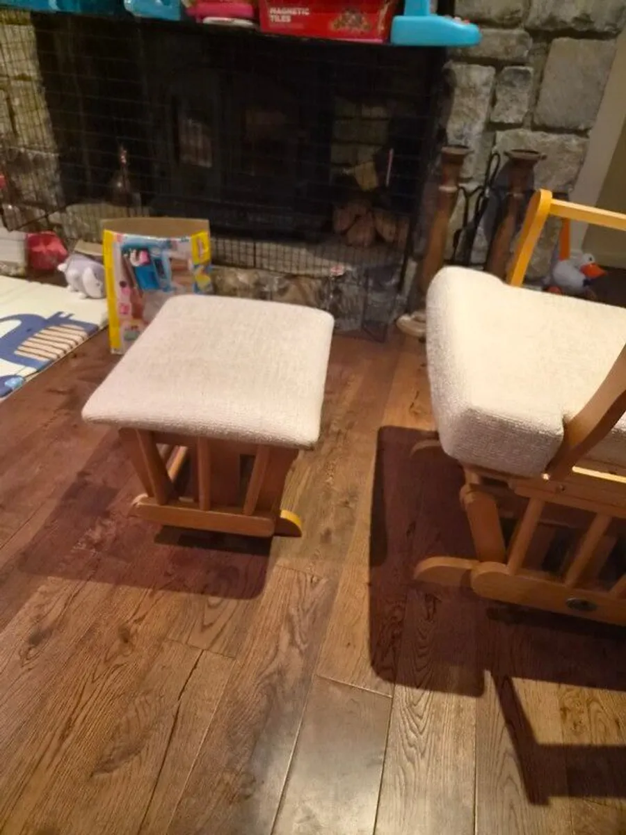 Baby rocking chair - Image 2