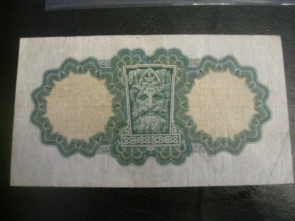 Lady Lavery 1 Pound War Code F - 180 Euros Each - Image 4