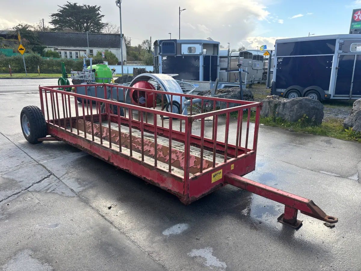Herron 22ft sheep feeder - Image 2