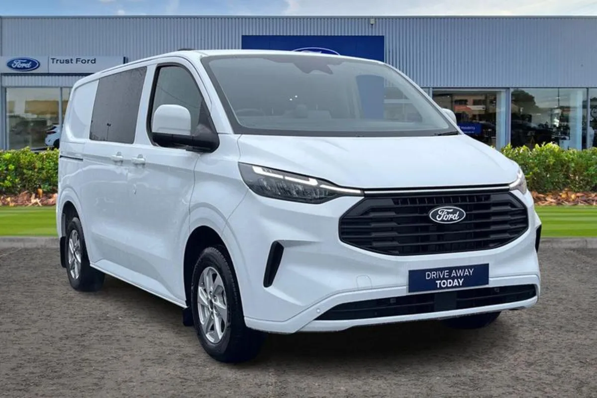 Ford Transit Custom 320 Limited L1 SWB Double Cab - Image 1