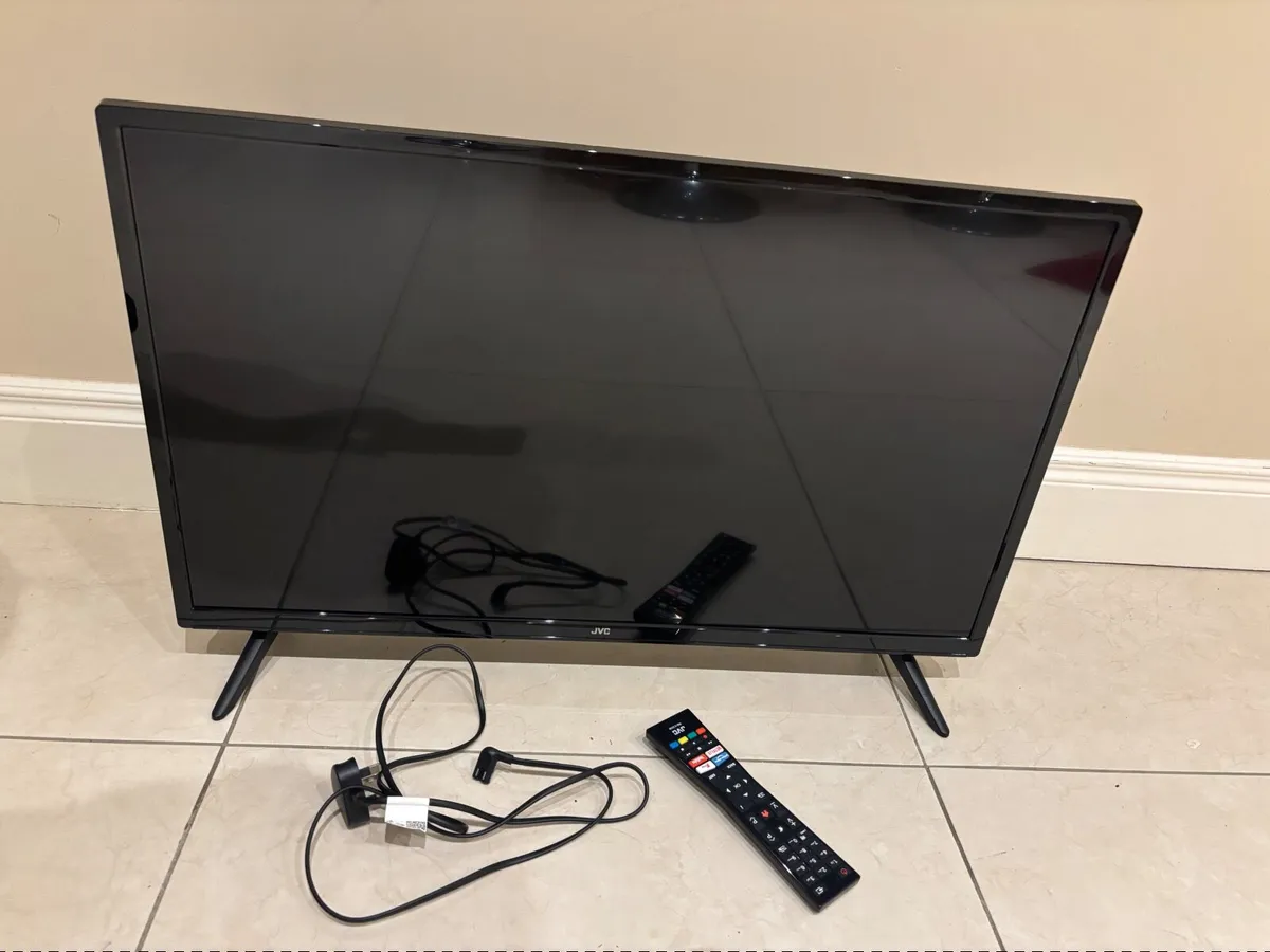 32 inch smart TV