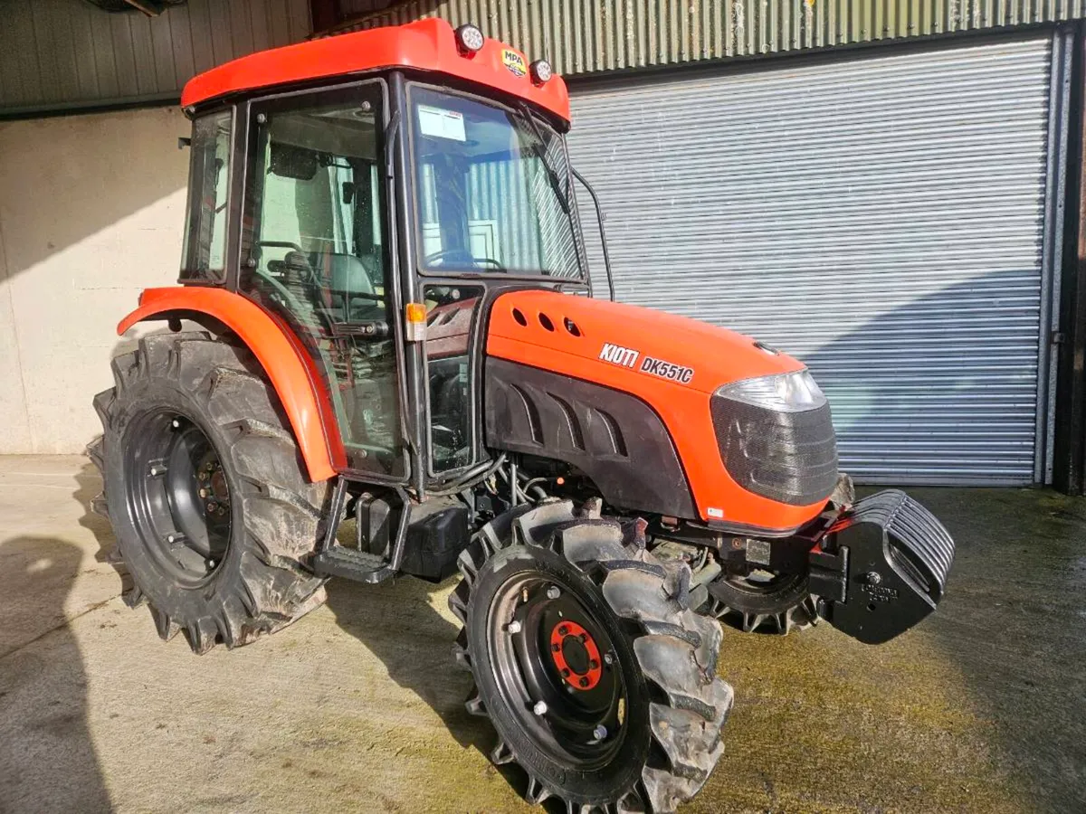 Kioti DK55 4WD - Image 2