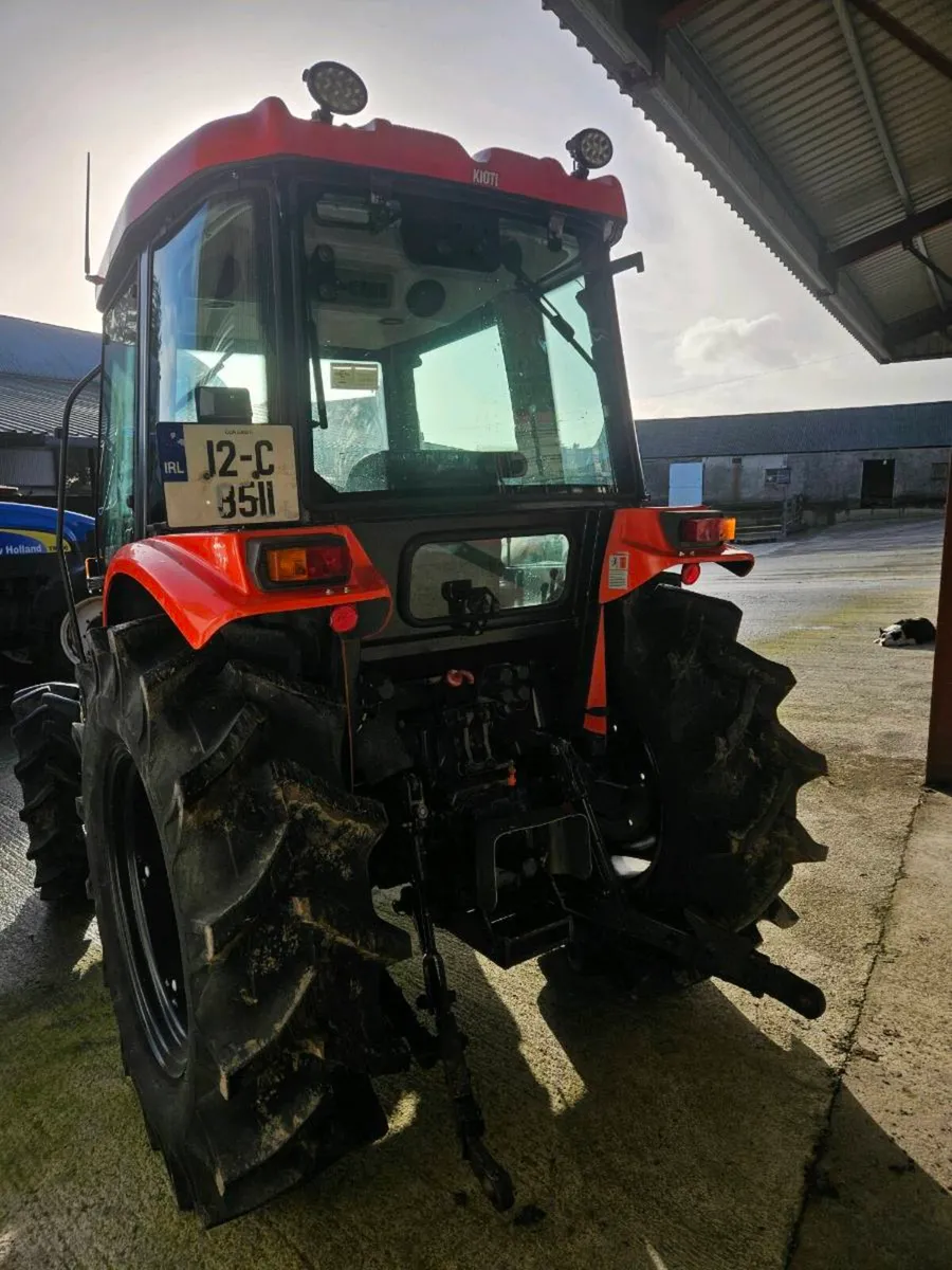 Kioti DK55 4WD - Image 3