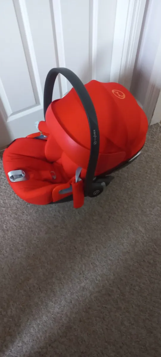 CYBEX Platinum
Cloud Z2 i-Size - Image 3