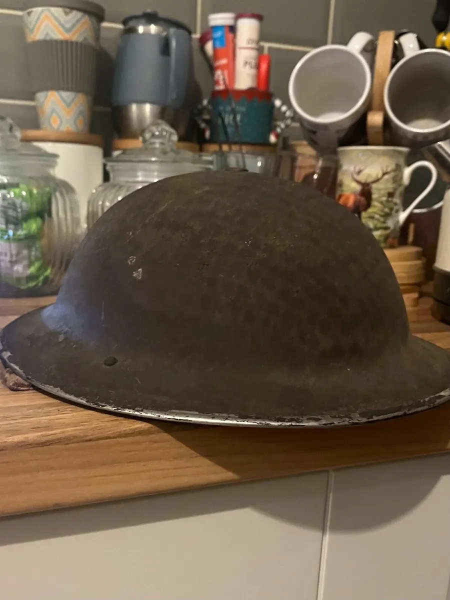 Untouched 1940 WW11 British MKII war helmet - Image 4