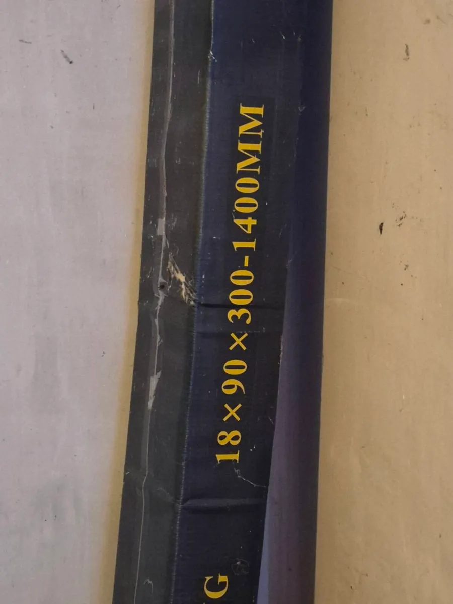 Unopened BOX OF REAL SOLID OAK WOOD FLOORING - Image 3