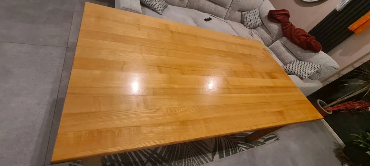 Large solid kitchen table + 6 Chairs - Image 4