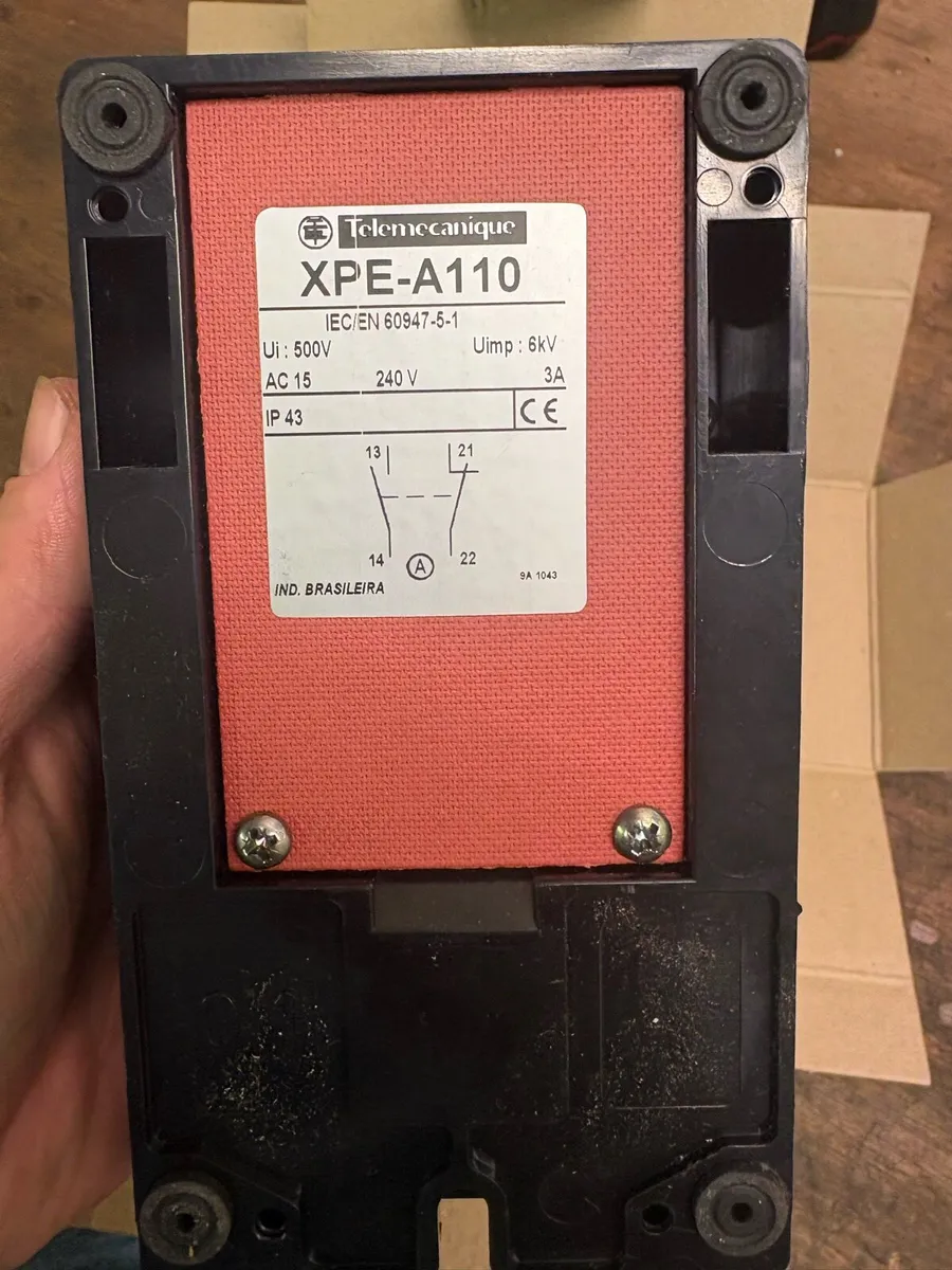 Schneider pedal switch - Image 2