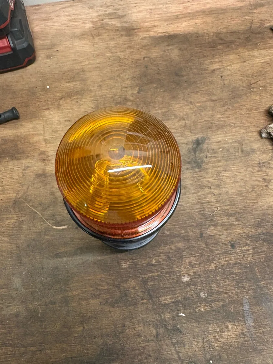 Schneider beacon - Image 2