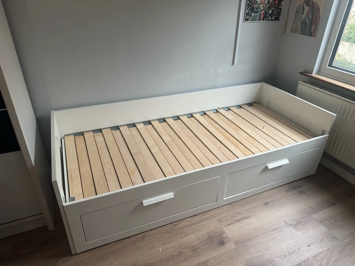 Bed for sale. - Image 3