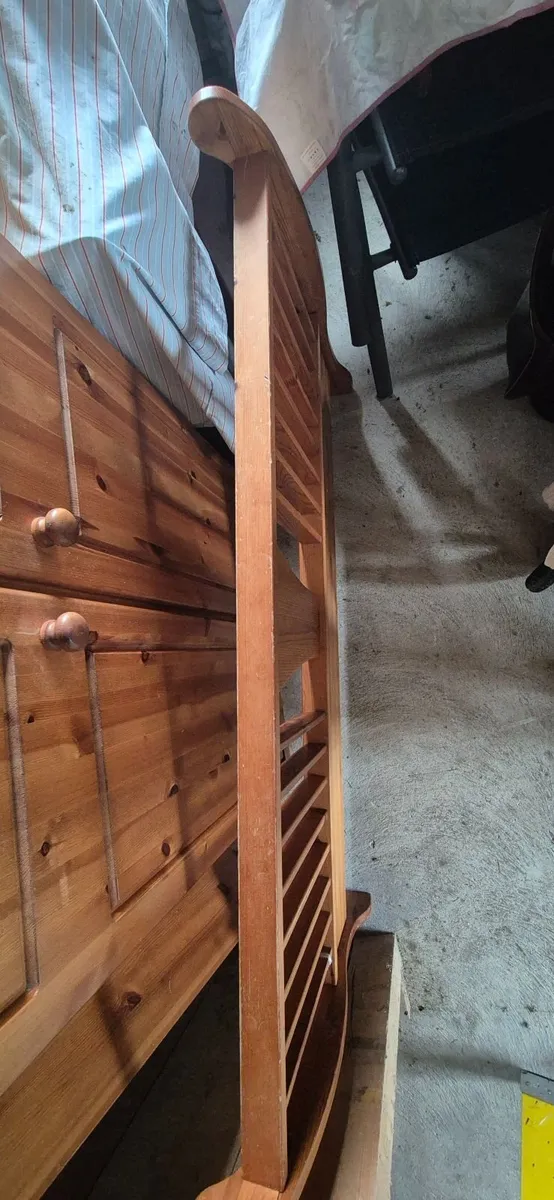 Pine bed and wardrobe - Image 4