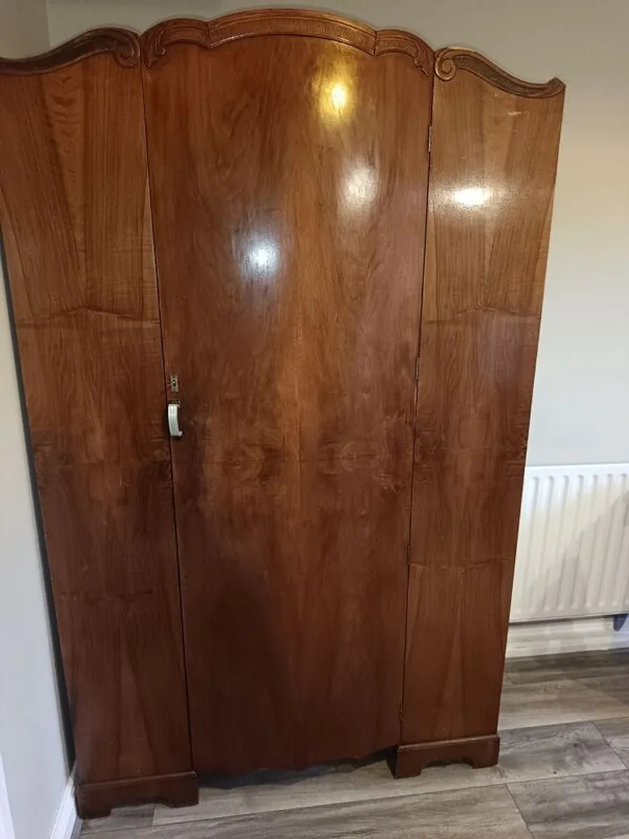 Wardrobe - Image 2