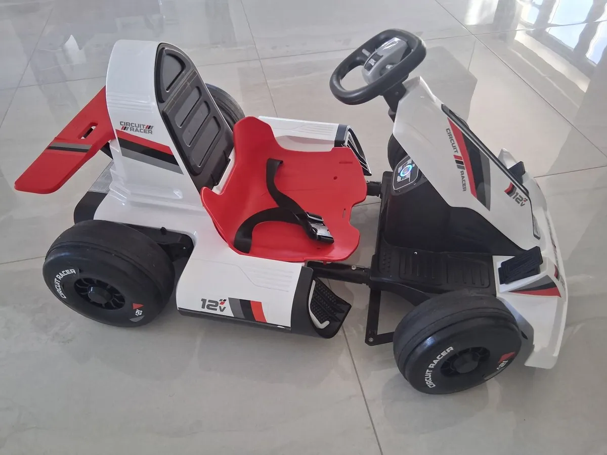 Kids Circuit Racer 12V go kart - Image 2