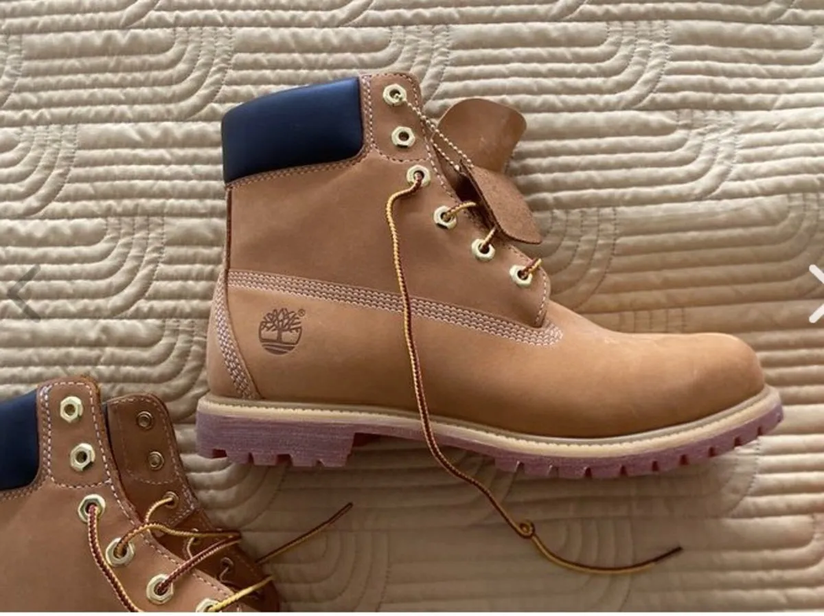 Timberland Wheat Boot Size 9UK BRAND NEW - Image 3