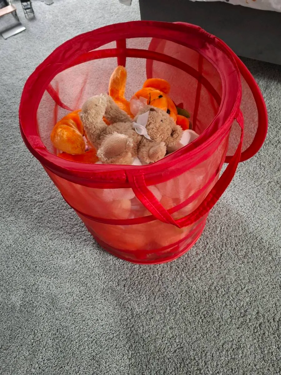 Teddy bears and storage - Image 2