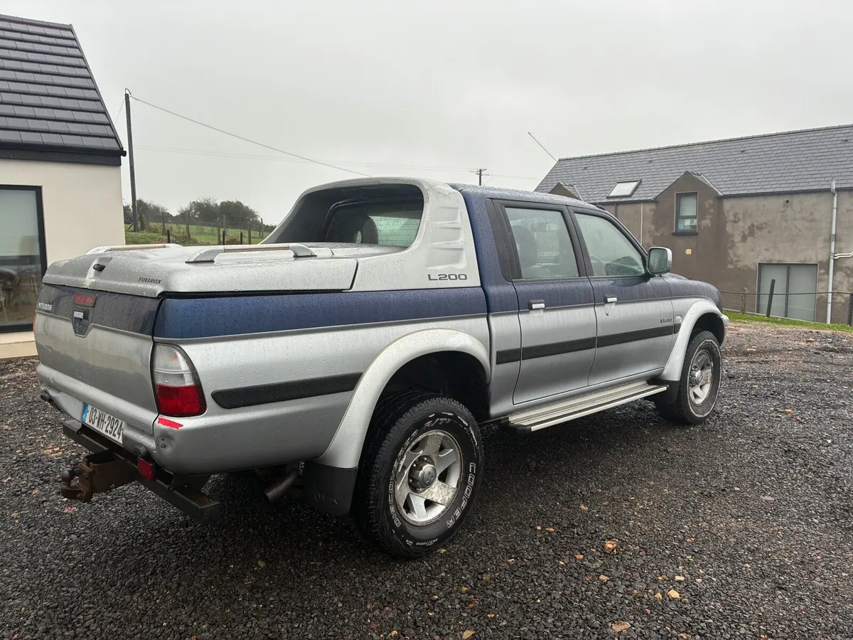 2003 Mitsubishi L200 (Like new) - Image 4