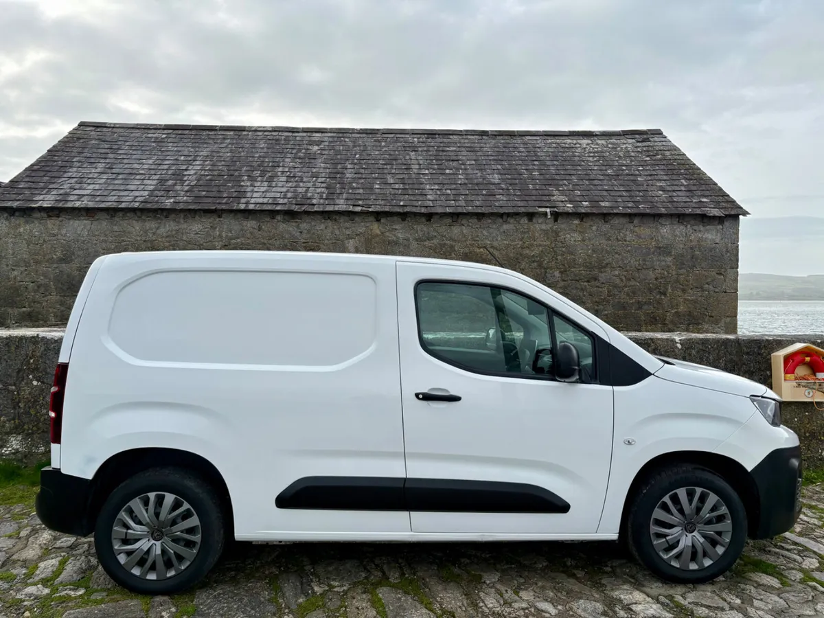 2020 Peugeot Partner Professional - Image 3