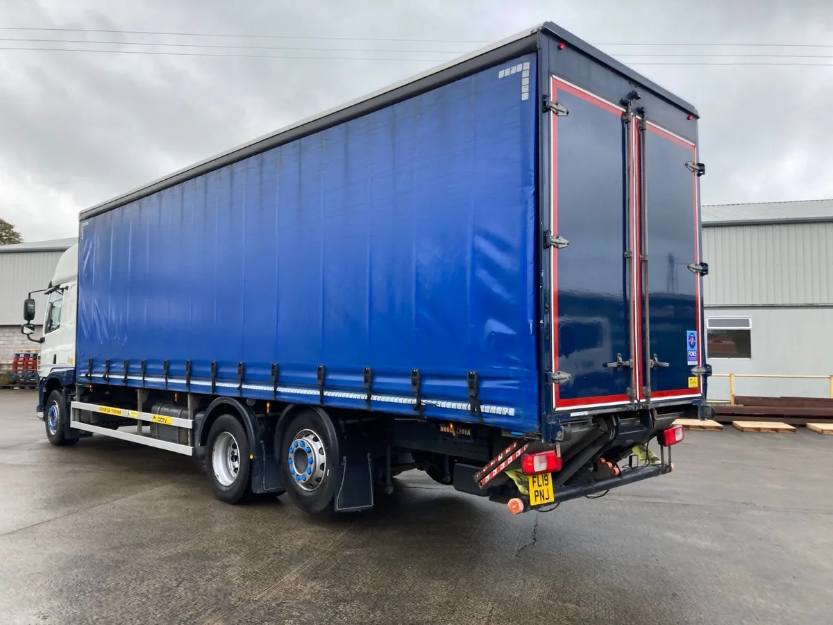 2019DAF cf 340 6x2 30 ft curtainside - Image 2